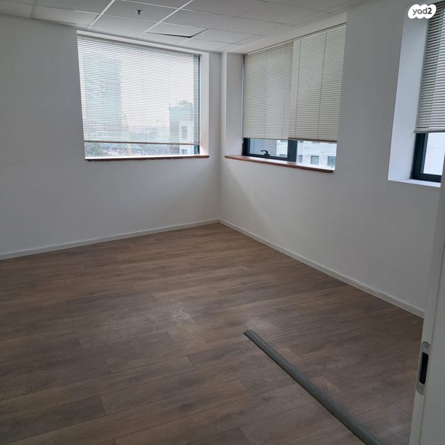 משרדים, תובל 30, בורסה, רמת גן
