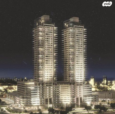 שדרות ירושלים 18