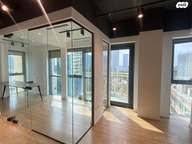 משרדים, תובל, רמת גן