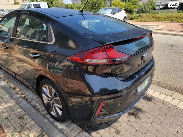 יונדאי איוניק