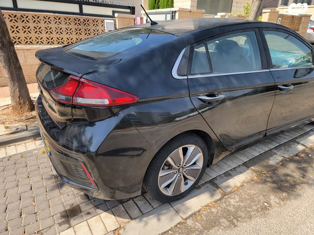 יונדאי איוניק