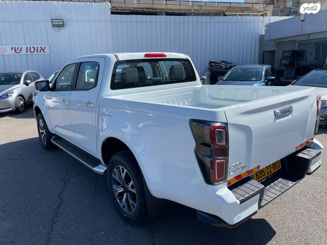 איסוזו די-מקס