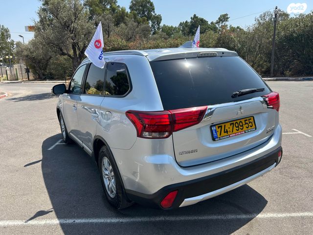 מיצובישי אאוטלנדר