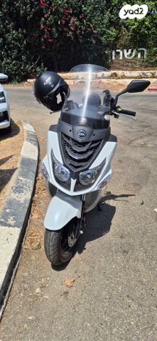 מודעת רכב סאן יאנג ג'וי רייד 200