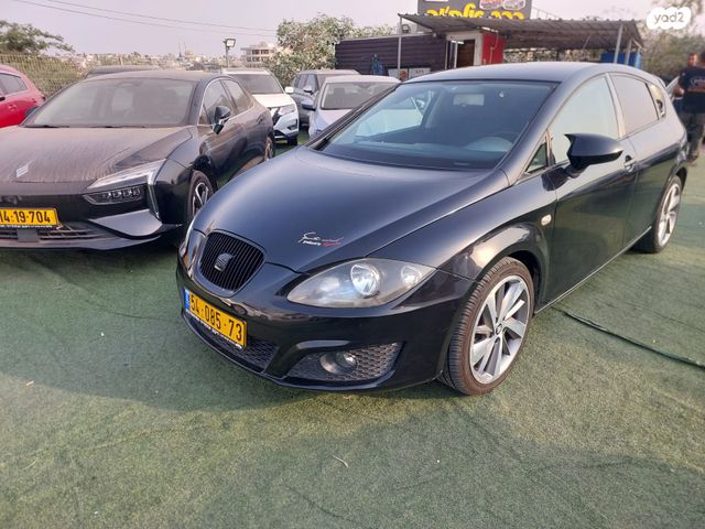 מודעת רכב סיאט לאון