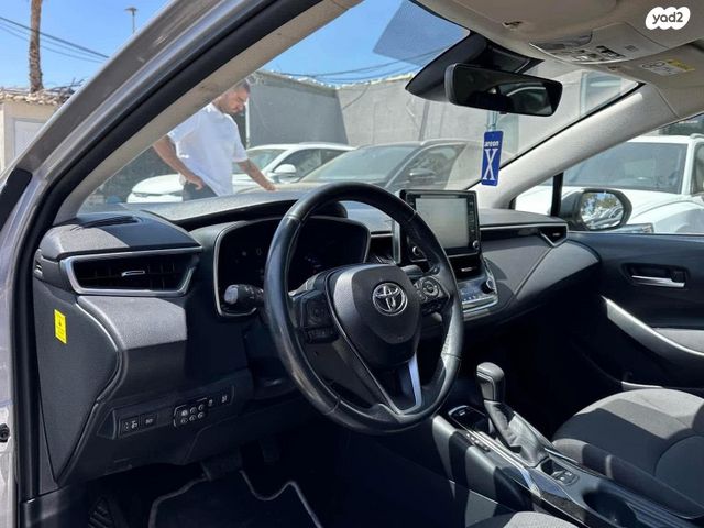 טויוטה קורולה