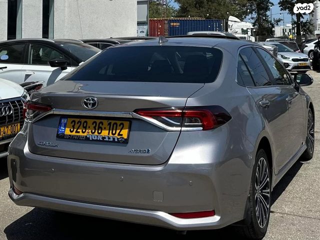 טויוטה קורולה