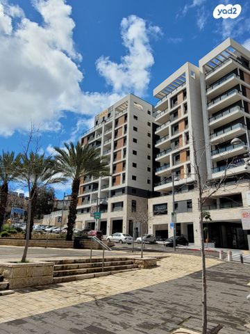 דירה, עומר אל חטאב 4, העיר התחתית, ואדי סאליב, חיפה