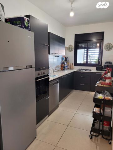 דירה, עומר אל חטאב 4, העיר התחתית, ואדי סאליב, חיפה