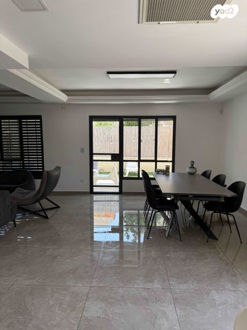 בית פרטי/ קוטג', המלקוש 1, גן יבנה מערב, גן יבנה