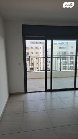 חיים הרצוג 12