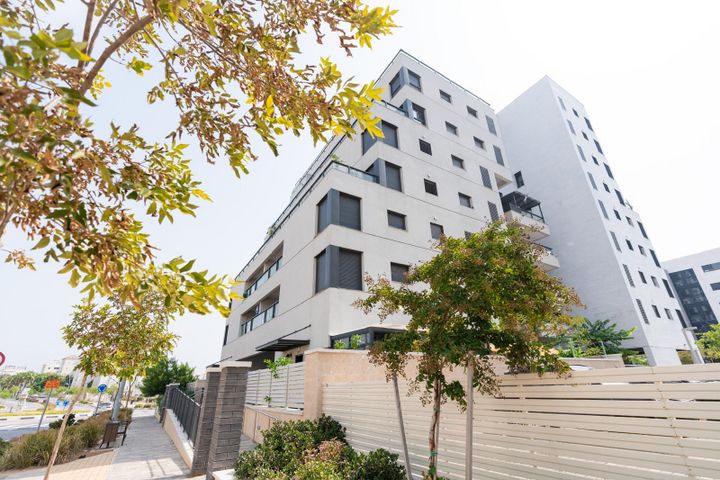 גג/ פנטהאוז, אור ים, אור עקיבא