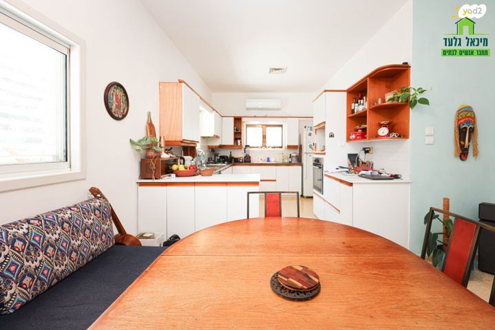 בית פרטי/ קוטג', חופית