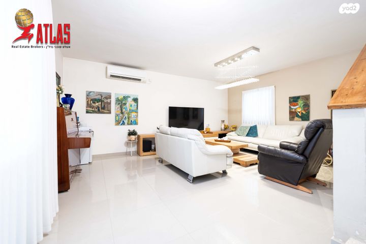 גג/ פנטהאוז, סלעית 4, גבעת הסלעים, ראש העין