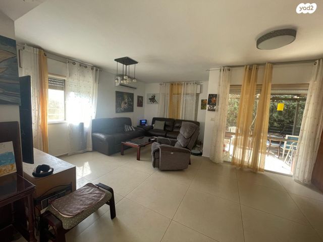 בית פרטי/ קוטג', בית אריה / עופרים