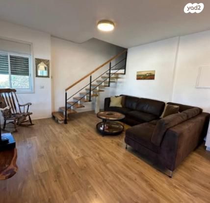 דו משפחתי, שבע אחיות, מעוז ציון א', מבשרת ציון