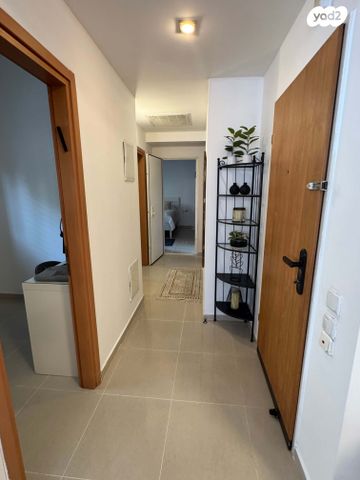 דירה, החי"ל 10, נגבה, רמת גן