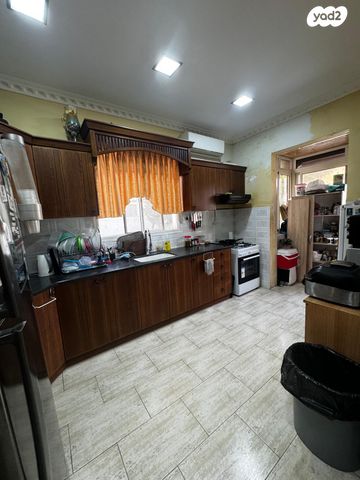 דירה, דוד נוי 43, מרכז העיר, עכו