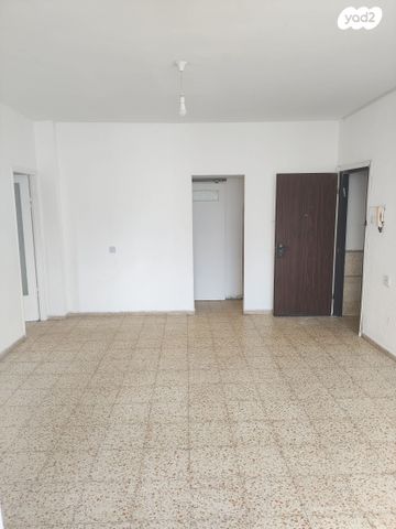 דירה, העלייה הראשונה 1, מרכז העיר, חדרה