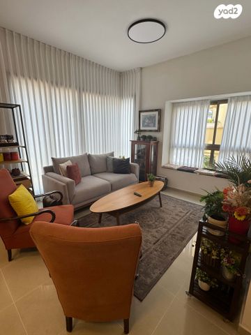 דירה, החי"ל 10, נגבה, רמת גן