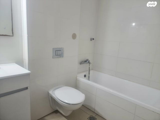 דירה, חזון אי"ש, רחובות