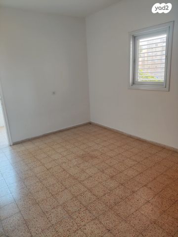 דירה, העלייה הראשונה 1, מרכז העיר, חדרה