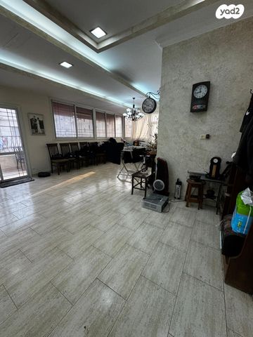 דירה, דוד נוי 43, מרכז העיר, עכו