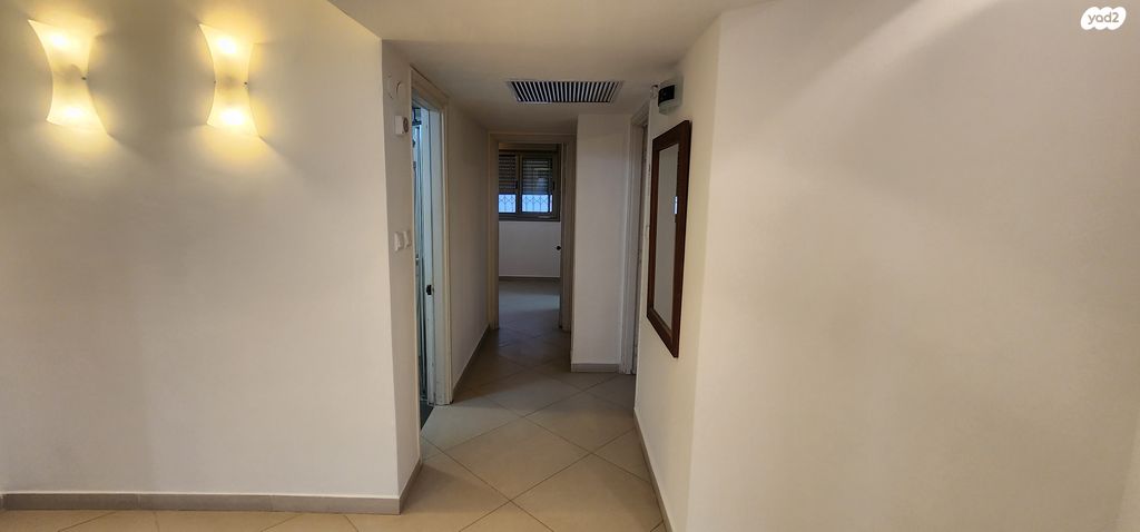 גג/ פנטהאוז, הנביאים, מודיעין מכבים רעות