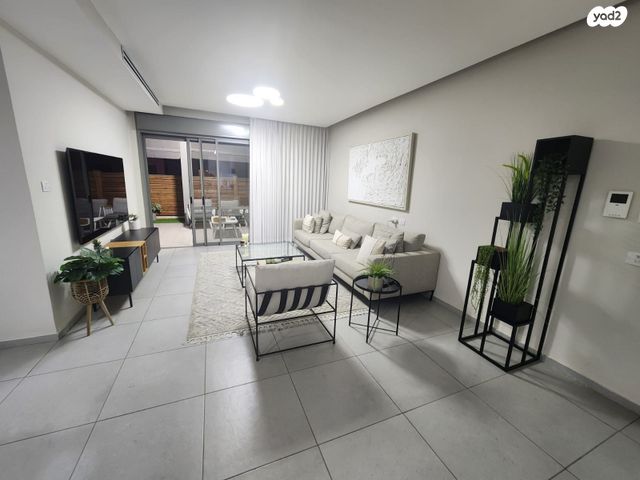 גדעון האוזנר 20