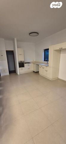 בית פרטי/ קוטג', שתולים