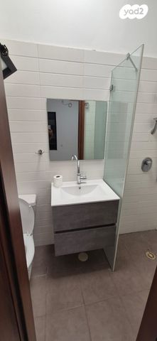 בית פרטי/ קוטג', שתולים