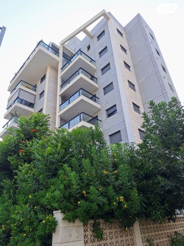 דירה, משה פריד 10, סלע, רחובות