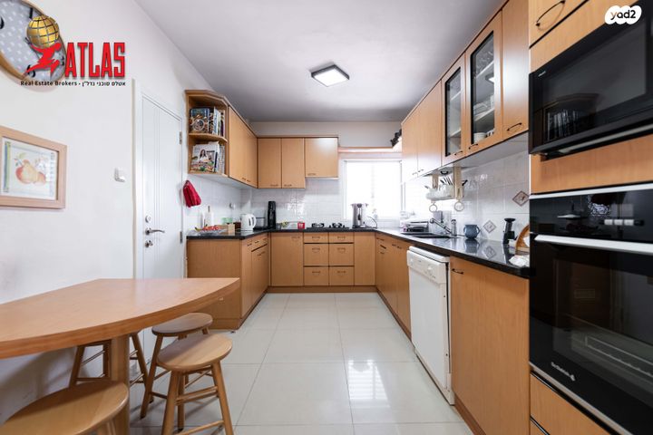 גג/ פנטהאוז, סלעית 4, גבעת הסלעים, ראש העין