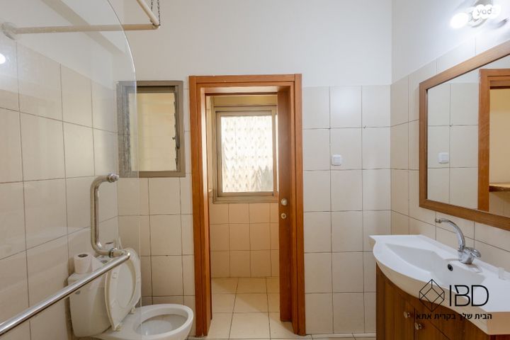 דירת גן, קרית אתא