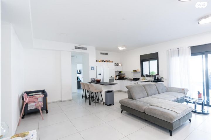 גג/ פנטהאוז, אור ים, אור עקיבא