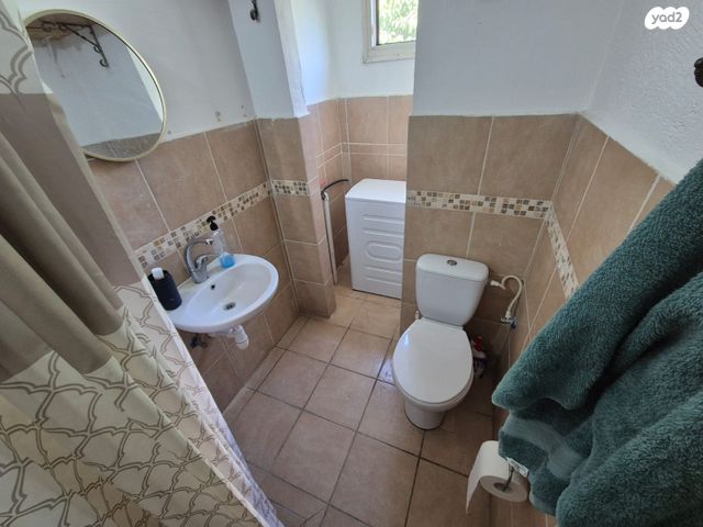 דירה, יציאת אירופה, תקומה, כפר סבא