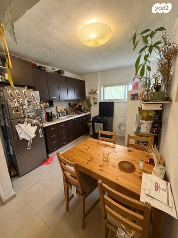 דירת גן, אוסוולדו ארניה 19, שכונה ד', באר שבע