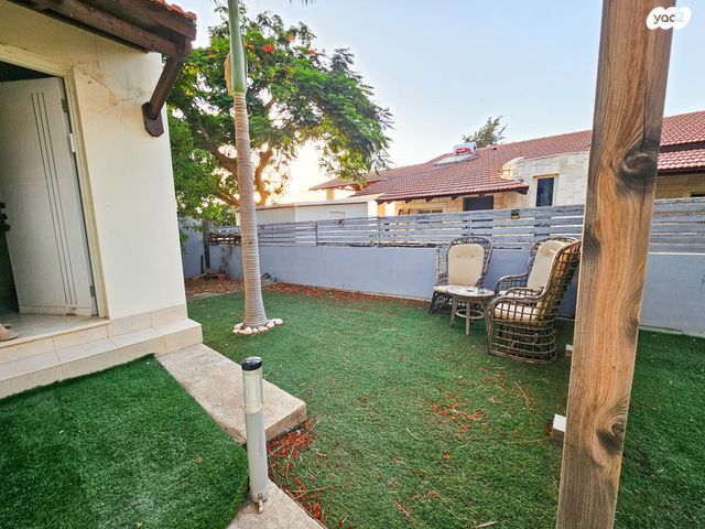 דירה, הרקפות, פוריה נווה עובד