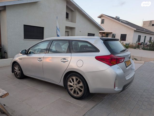 טויוטה אוריס