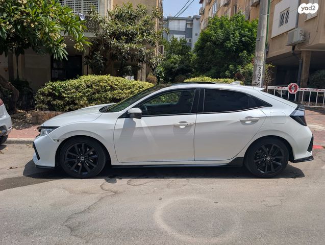 סיוויק Sport Plus אוט׳ 1.5 (182 כ״ס)