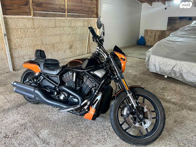 מודעת רכב הרלי דיווידסון V-Rod 1250