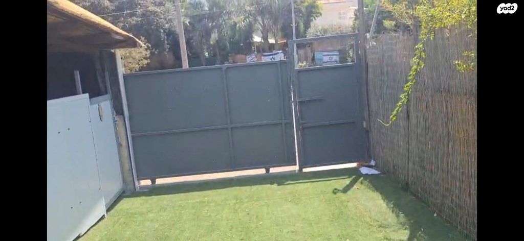 בית פרטי/ קוטג', הרב יהודה אונטרמן 23, נאות גנים, נתניה