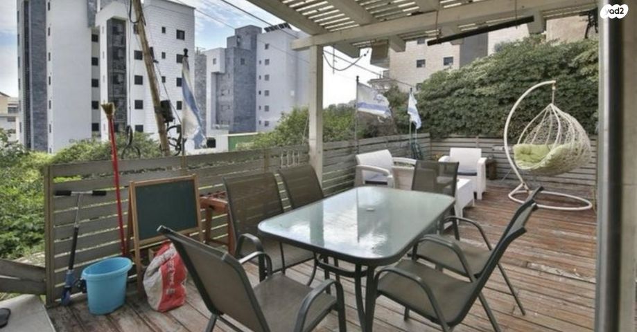 דירת גן, בר כוכבא 60, אחוזת כנרת, טבריה