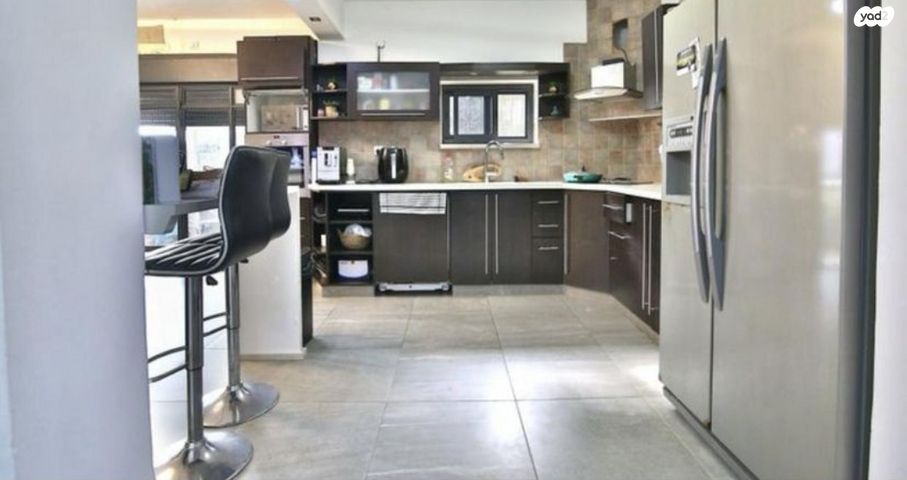 דירת גן, בר כוכבא 60, אחוזת כנרת, טבריה