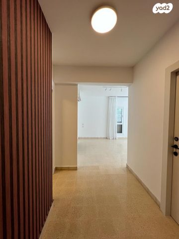 דירה, חיים וייצמן 70, מרכז, קרית עבודה, חולון