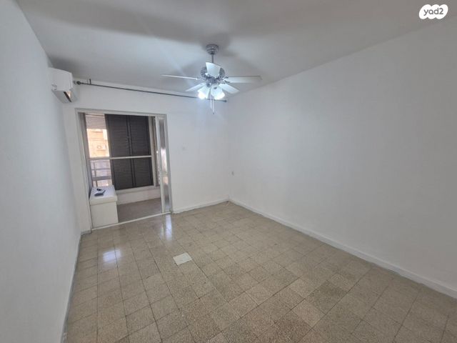 דירה, החלוץ 43, טרומפלדור, נהריה