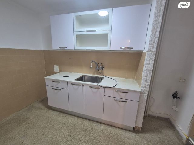 דירה, החלוץ 43, טרומפלדור, נהריה