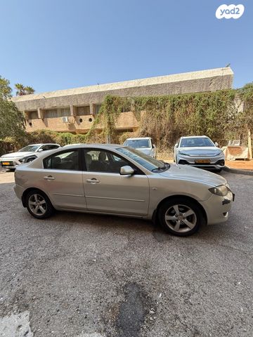 מאזדה 3