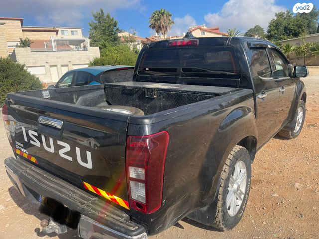 מודעת רכב איסוזו די-מקס