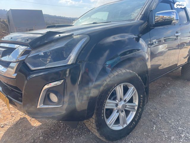 איסוזו די-מקס